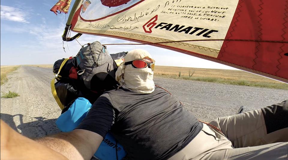 Laurent Houssein d'Asiatrek dans son vélo à voile !